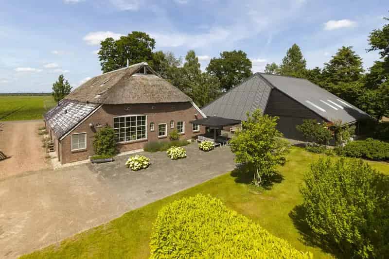 Woonboerderij met Mini-Camping Emmen
