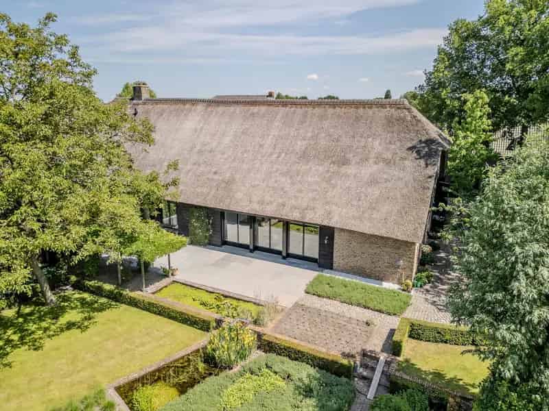 Huis te koop Raamsdonk: stijlvol gerenoveerde monumentale boerderij