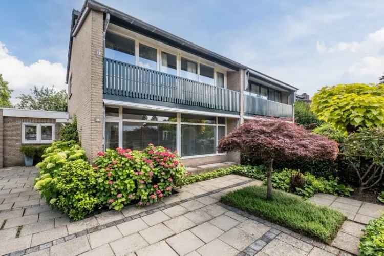 Ruime Tweekapper 4 Slaapkamers Oosterhout Grote Tuin Zonnepanelen