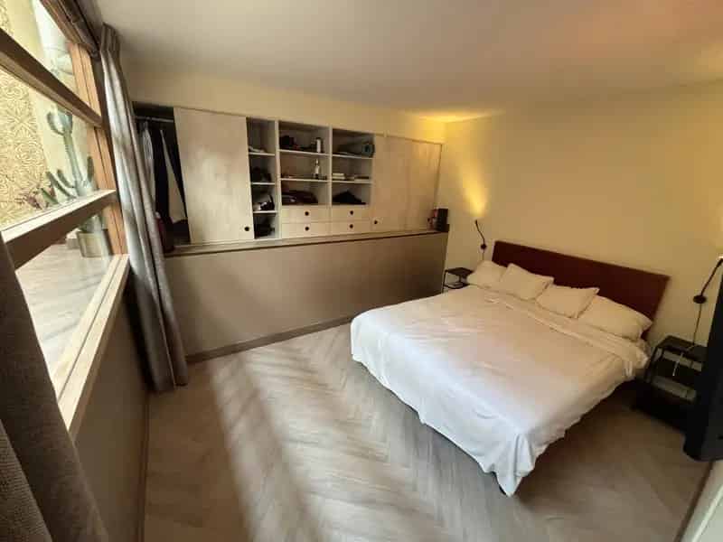 Ruime Kamer in Lauwerecht Appartement Nabij Centrum