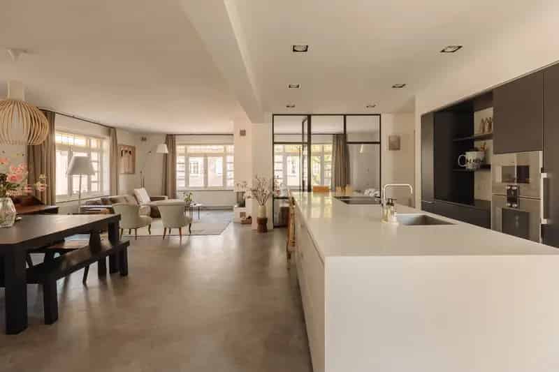 Amsterdam Bovenhuis te Koop Leonardostraat Ruim Licht 4 slaapkamers