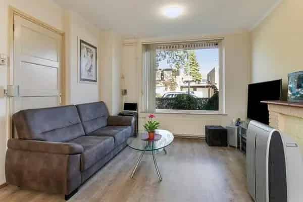 Tussenwoning Oss Landweerstraat Noord 78m2 170m2 perceel Energielabel B