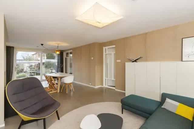 Hoekwoning Voorburg 155m2 5 Kamers