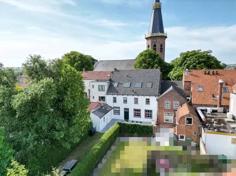 Historisch pand Groede 6 slaapkamers sauna garage tuin B&B mantelzorg