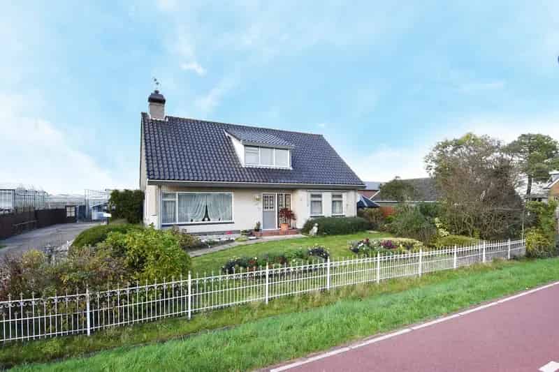 Huis te koop: Delftsestraatweg 50 2645 CB Delfgauw 