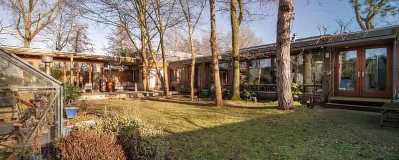 Ruime woning Haarlem tijdelijk te huur grote tuin