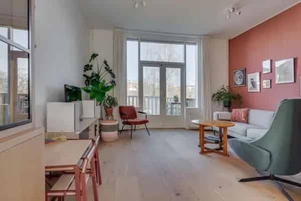 Ruime bovenwoning 82m2 Dakterras Tuinwijk Utrecht