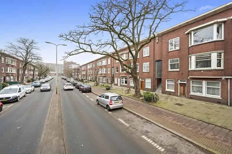 1e Etage Appartement Laakkwartier Balkon 2 Slaapkamers