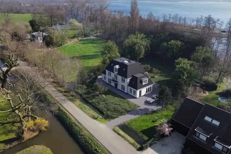 Bouwgrond Vreeland: Villa 364m² Loosdrechtse Plassen