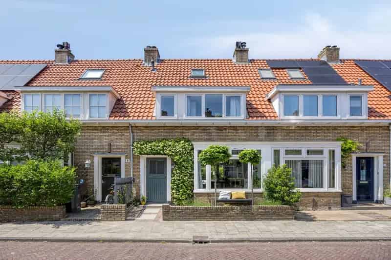 Huis te koop Haarlem: 3 slaapkamers, tuin, kindvriendelijk