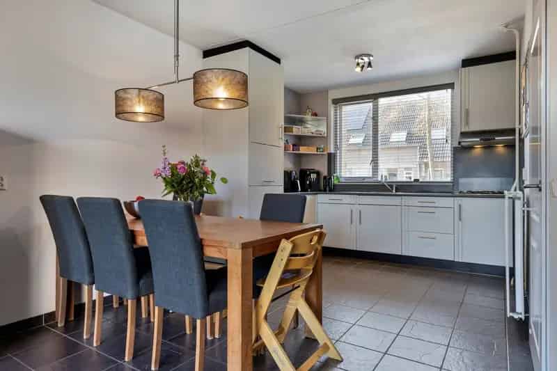Tussenwoning Schijndel 4 slaapkamers moderne badkamer