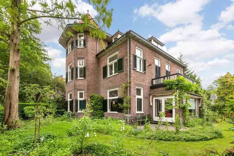 Familievilla te koop in De Parken Apeldoorn
