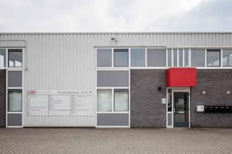 Bedrijfsruimte te Huur Blerick 150m2 Kantoor Opslag A67 A73 A74