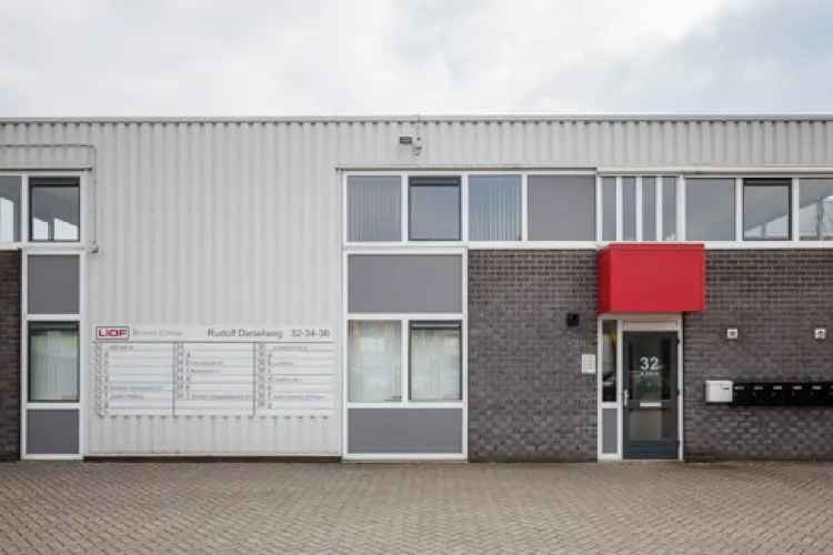 Bedrijfsruimte te Huur Blerick 150m2 Kantoor Opslag A67 A73 A74