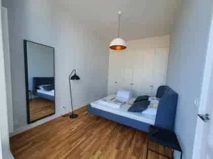 2 kamers appartement van 98 m² in Den Haag