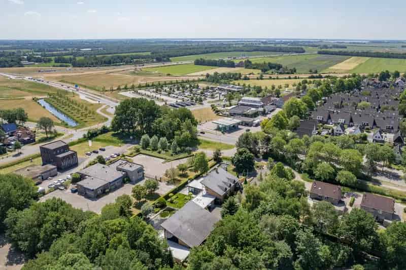 Villa met Kantoorruimte Joure