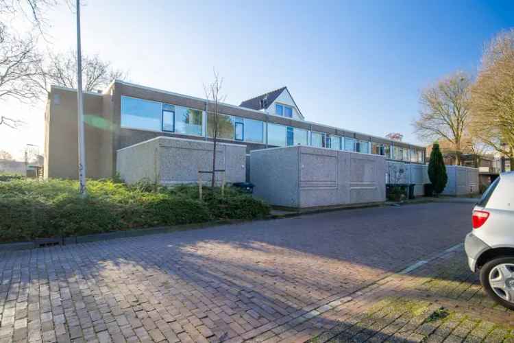Te Koop: 4-Kamer Starterwoning Naaldwijk