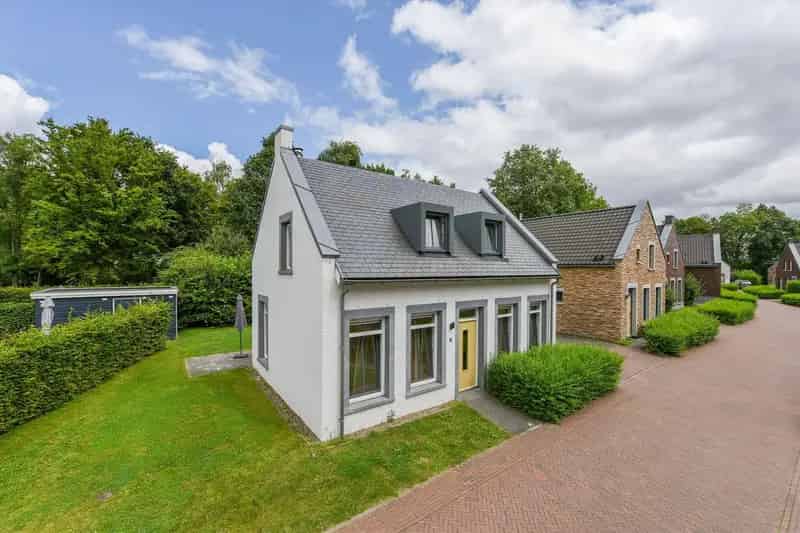 Luxe 6 Persoons Vakantiehuis Maastricht Sauna Bubbelbad