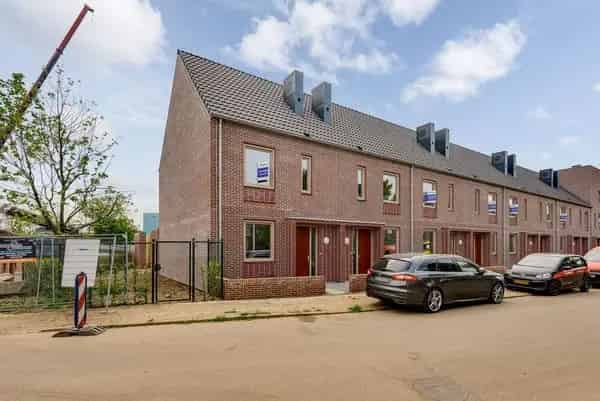 Ruime woning Maastricht tuin parkeerplaats 15 augustus 2025