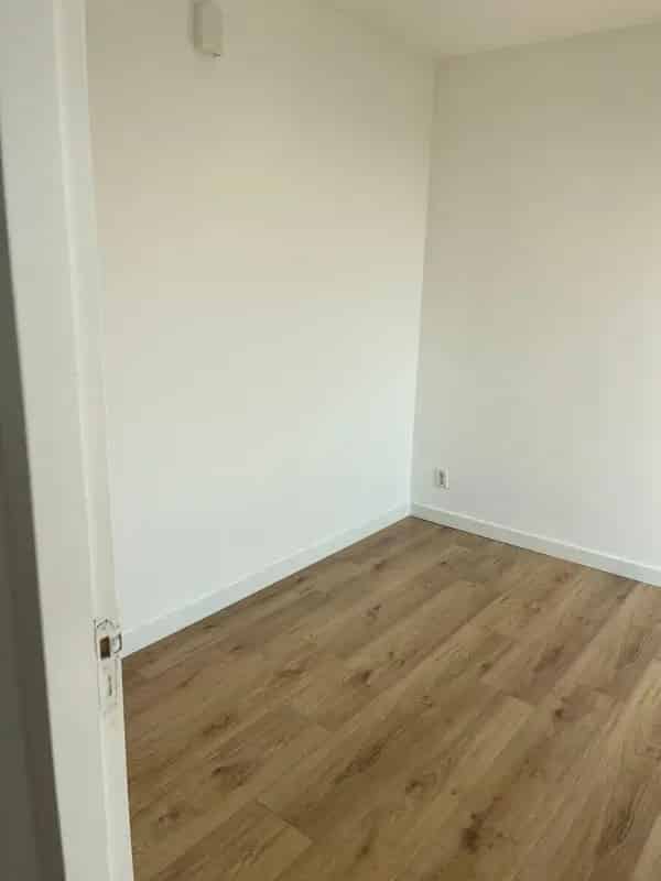 Te Huur: Licht en Ruim Appartement Amsterdam