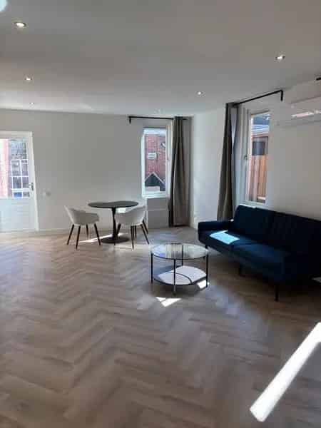 Modern 2-Slaapkamer Appartement Uithuizen te Huur