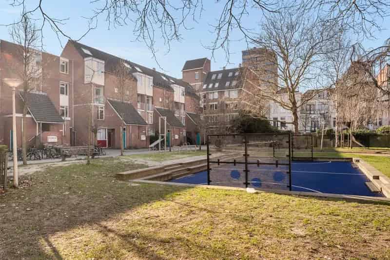 Appartement te Koop Rotterdam 4 Slaapkamers Zonnig Balkon