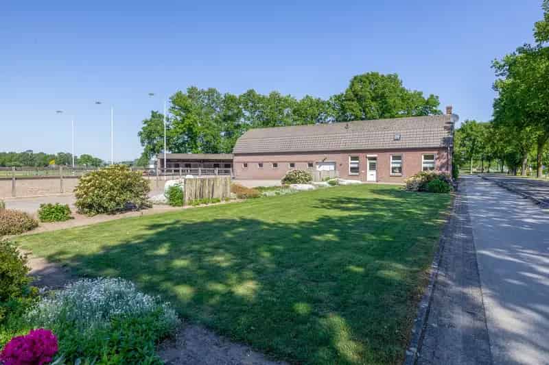 Woonboerderij met Paardenstal Venray
