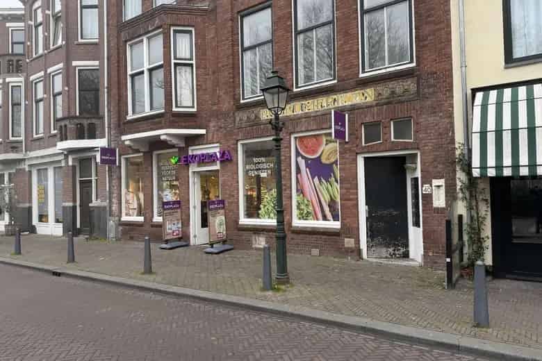 468m2 Winkelruimte te Huur Den Haag Centrum Huygenspark