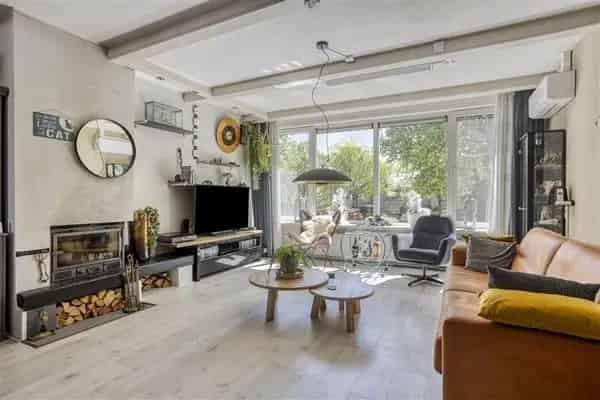 Gezinswoning Grote Waal: Ruimte, comfort en werkplek aan huis