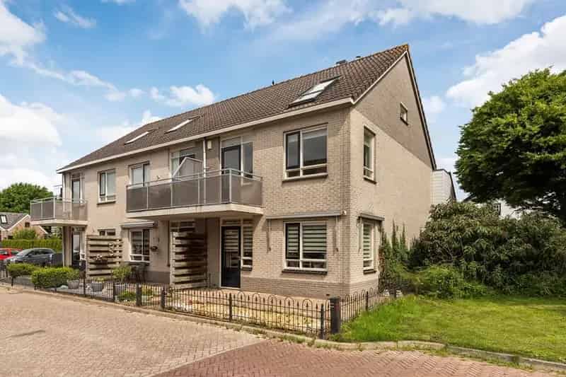 Instapklaar appartement Bunschoten Spakenburg gerenoveerd 2025