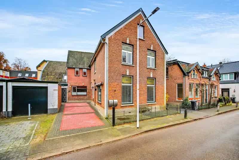 Halfvrijstaand Huis te koop in Driebergen-Rijsenburg