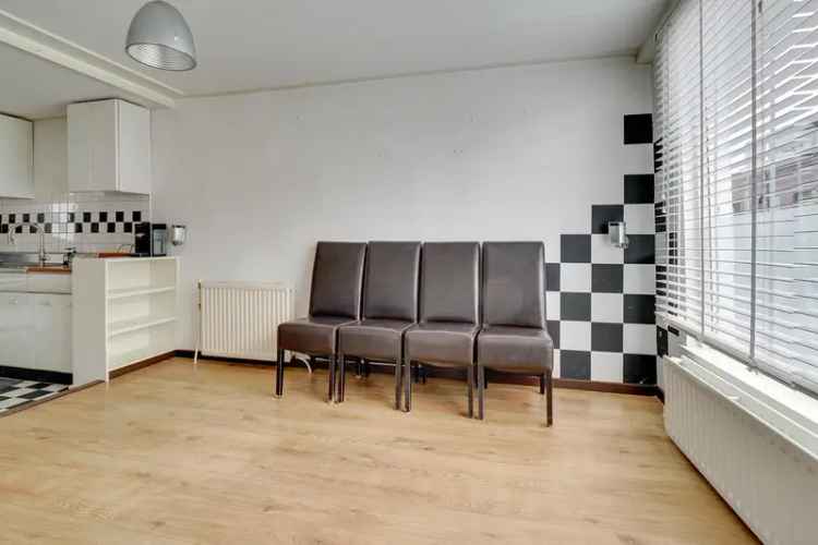 Woning Te Koop in 40, van Strijenstraat, Gouda, Zuid-Holland