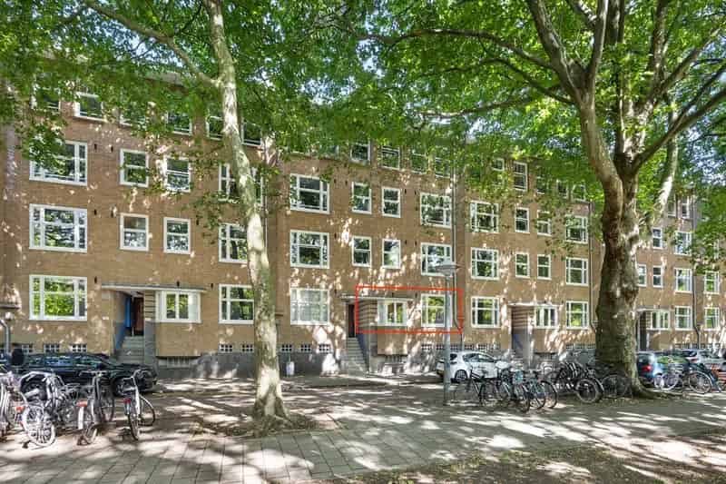 Amsterdam De Baarsjes Appartement 2 Slaapkamers Balkon Berging