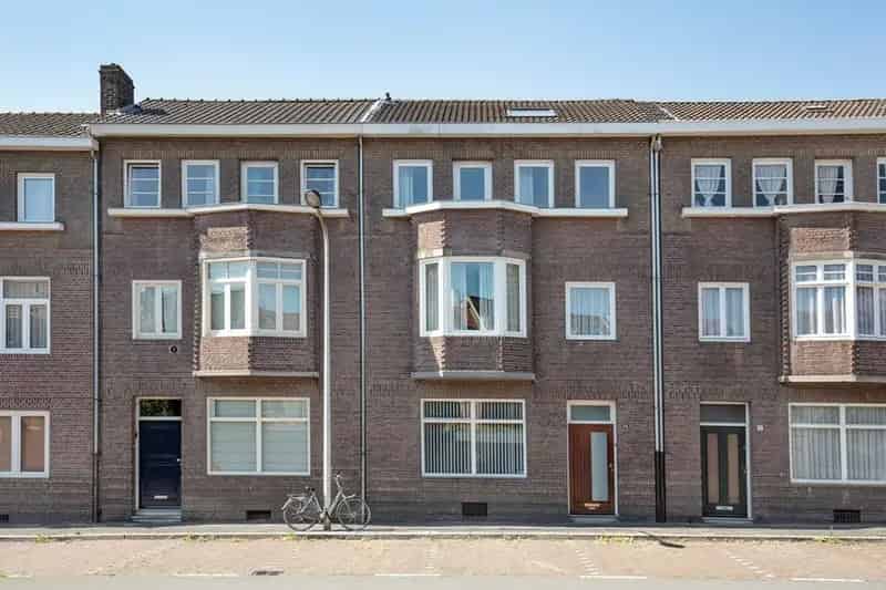 Herenhuis Maastricht Tuin Nabij Universiteit Geen Kosten Koper