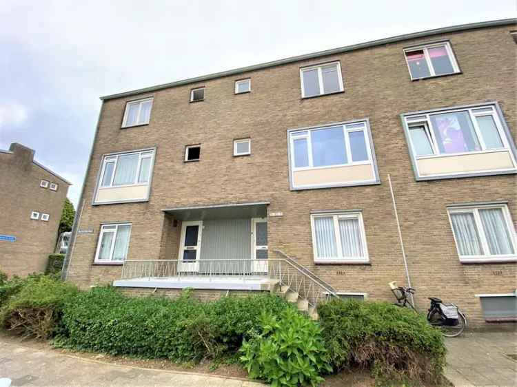 3 Slaapkamer Bovenwoning Nabij Voorzieningen Gerenoveerd