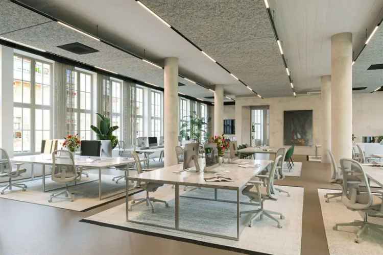 Kantoor Amsterdam | Zoek kantoren te huur: Sint Antoniesbreestraat 16 1011 HB Amsterdam [funda in business]