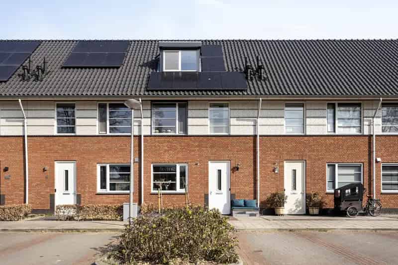 Instapklare Energiezuinige Tussenwoning Hoef II