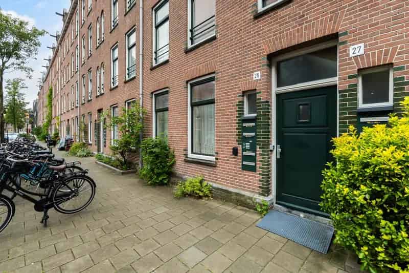 Appartement Amsterdam Zeeburg: starterswoning ruim balkon 46m2
