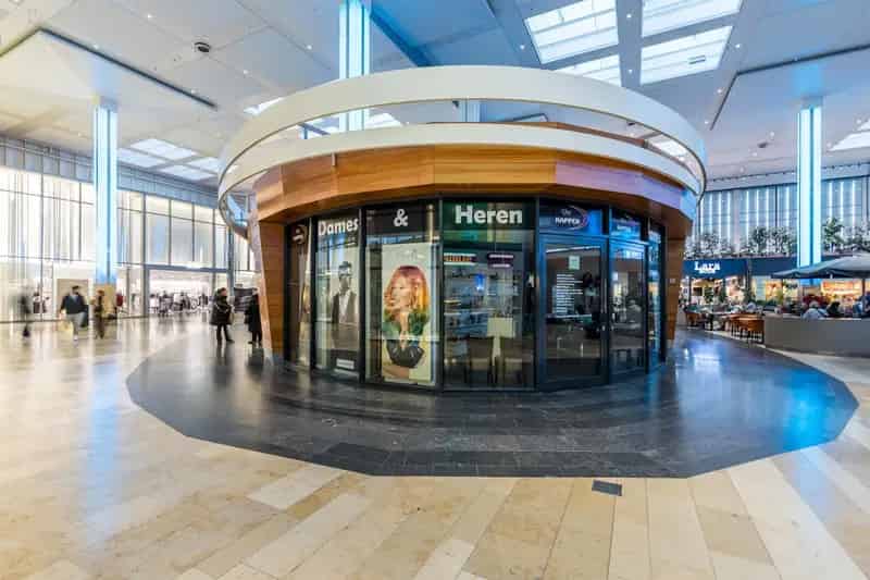 Winkel te huur Zuidplein Rotterdam 49m²