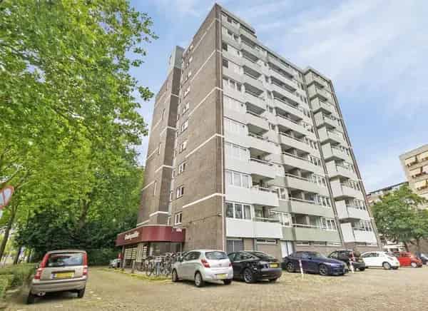 Appartement Eindhoven Limburglaan: Instapklaar 2-kamer appartement
