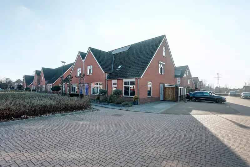Hoekwoning Bemmel Essenpas 4 slaapkamers moderne keuken badkamer