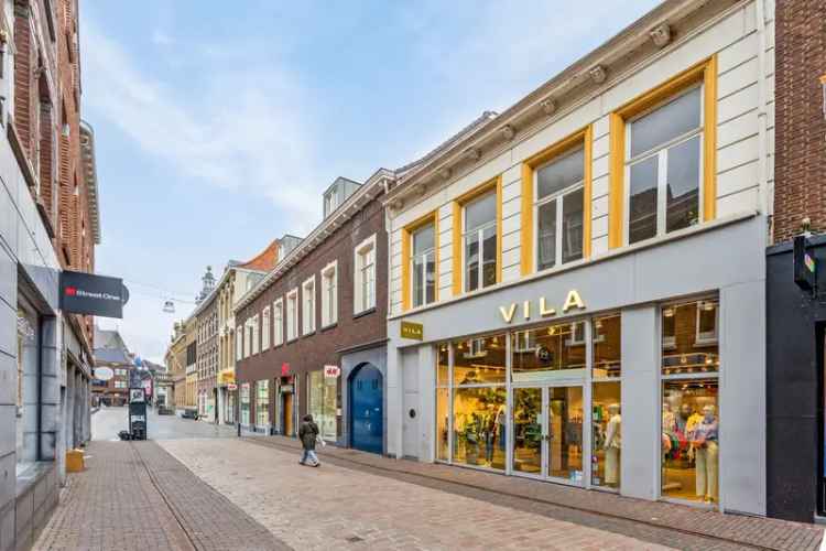 Winkel Roermond | Zoek winkels te huur: Varkensmarkt 3 6041 ET Roermond [funda in business]