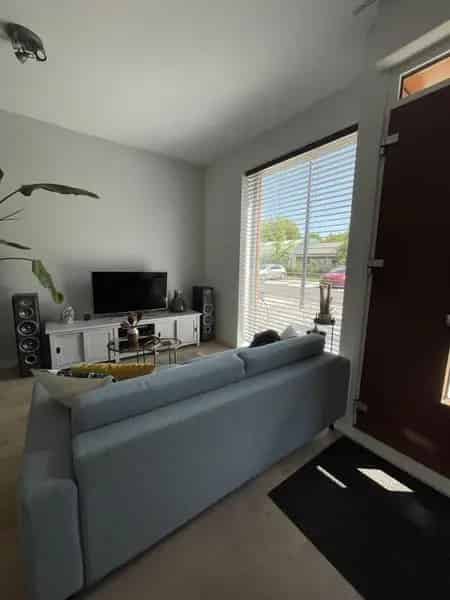 Te Huur: Gemeubileerde Tussenwoning nabij Voorburg