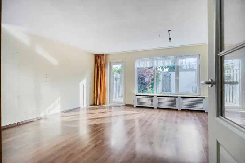 Moderne 4 Slaapkamers Eengezinswoning Leiden Stevenshof