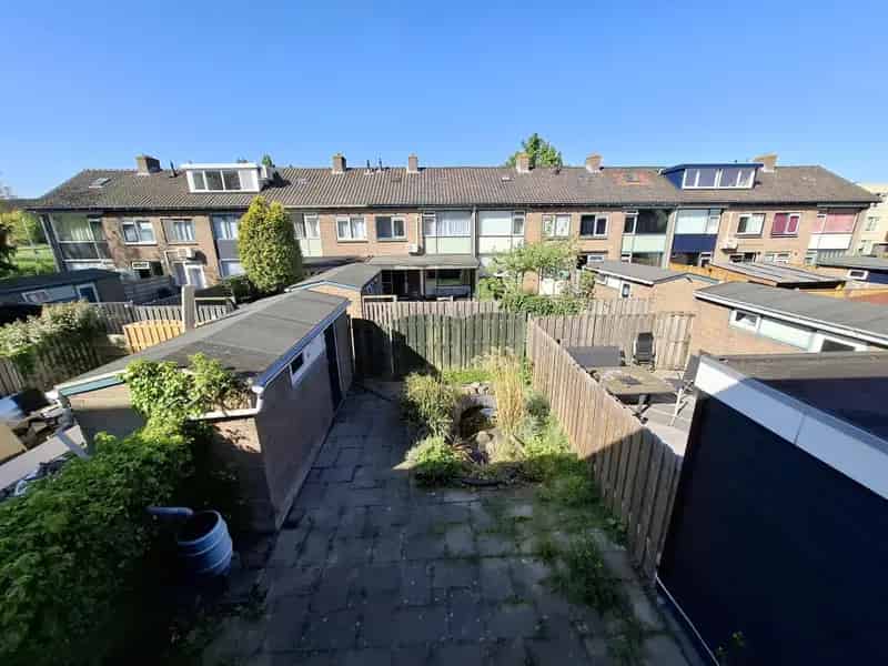 Eengezinswoning Spijkenisse 3 slaapkamers Tuin Modernisering
