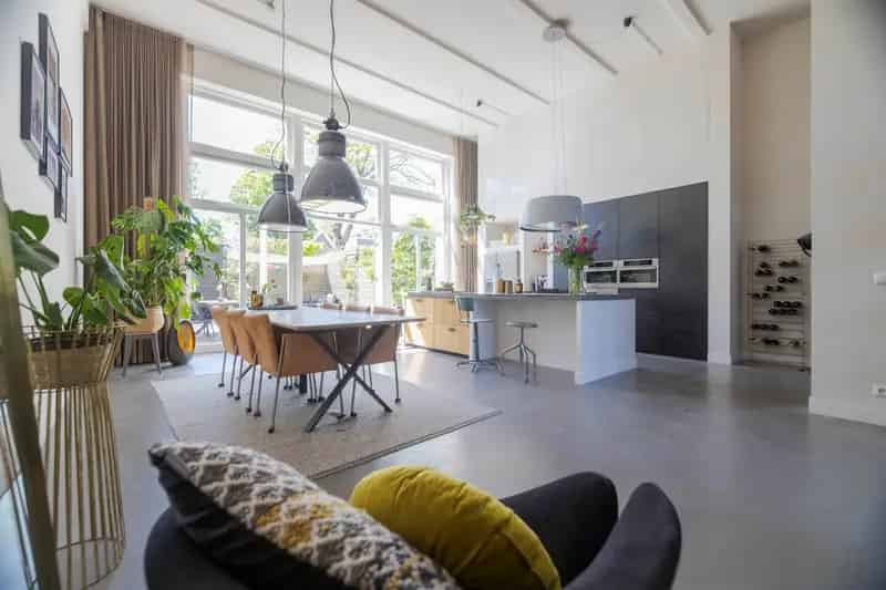 Unieke 243m² Woning Arnhem: 4 Slaapkamers, Dakterras & Plunge Pool