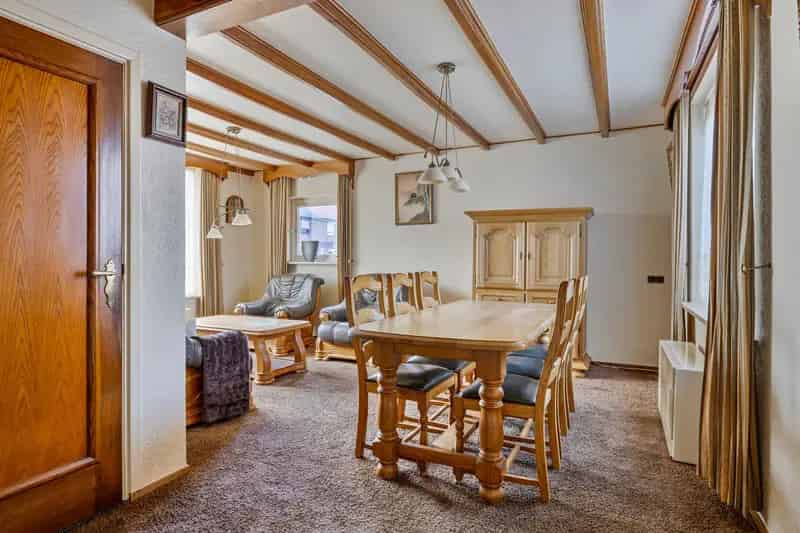 Ruime Twee Onder Een Kapwoning te Koop in St Willebrord