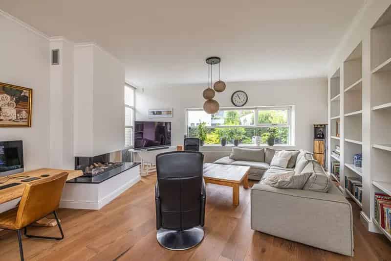 Huis te koop: Ammerzoden 28 2181 LZ Hillegom | Funda