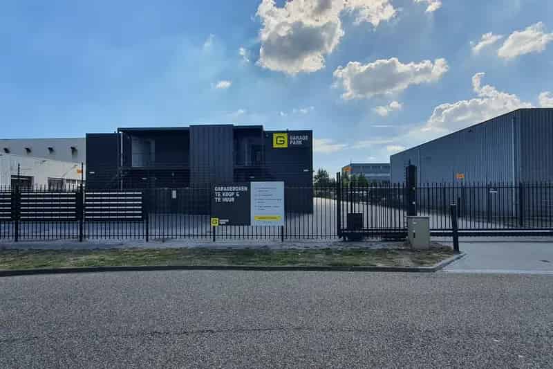 Garagebox te huur Roosendaal - Beveiligd - Werkruimte