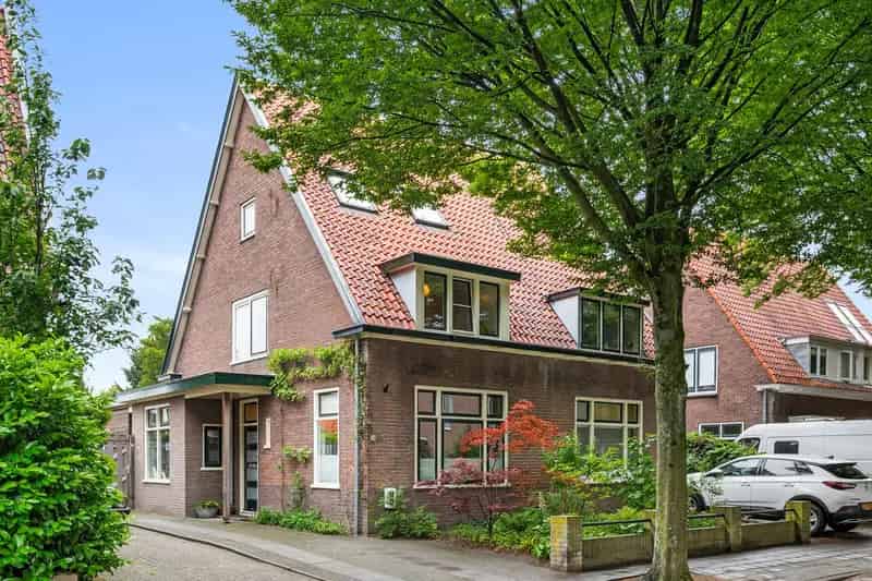 Tweekapper Bennekom Ruime Tuin 3 Slaapkamers Modern